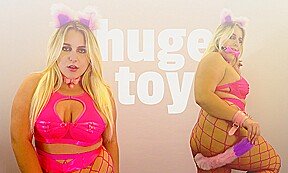 Cosplay Bbw Plays With Anal Cat Tail & Fucks Huge Dildo