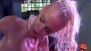 Full Feet Fisting Live With Luna Dark, Mary Rider And Yelena Vera