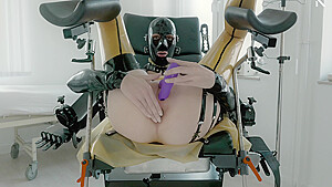 Solo Anal And Vaginal Fun While Waiting For