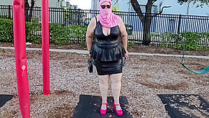 Stranger Found Me With My Legs Open In Car, And Fingered My Pussy Until I Piss Outdoor In Public