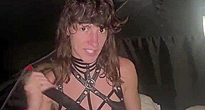 il va me péter le cul dans la tente