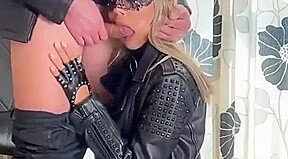 le cuir ça nous excite trop