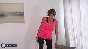 Molly Maracas Is A Horny Milf Yoga Teacher That Has Lesbian Sex With Her Teeny Student Blonde Gabie – MatureNl