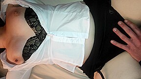 il me doigte me fait mouiller