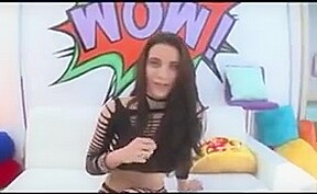 junior punky girl pleases her man