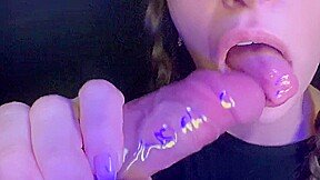 je suce mon mec avec une capote sur sa queue