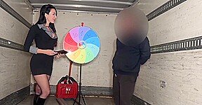 le jeu de se faire culbuter dans le fourgon