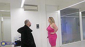 Tall And Curvy German Cougar Kathy D. Has A Cheating Hardcore Sex Affair With Her Smaller Neighbour – MatureNl