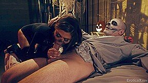 Two Zombies For A Haunted Fuck Party