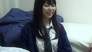 0010901_えっち 細身 制服着衣などが含まれている