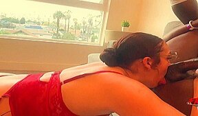 Big Booty american slutt gets BBC action