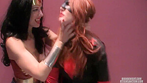 Wonder Woman & Batwoman The Shade