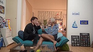 0010307_背面騎乗位 黒ギャル 接吻などが含まれている