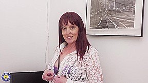 Beau Diamonds, Uk Beauty Likes To Give A Good Show! – MatureNl