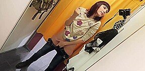 masturbation orgasmique dans une cabine d essayage