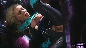 Milf Deepthroats While Pussybanged In Mmf 3some