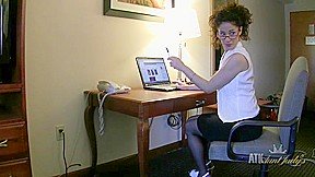 Milf Morganna shows us behind the scenes.