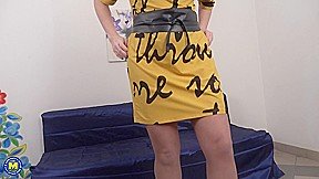 Naughty Milf Arty Playing With Herself – MatureNl