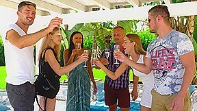 Orgies in Ibiza: Lucy’s surprise! – Jacquie et Michel TV