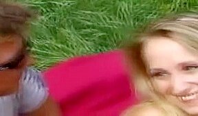 couple allemand exhibitionniste baise dans la nature