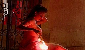 Flaming Hot Pussy: Sexy Pyromaniac Plays With Fire