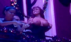 Vives les gros nichons et les petites chattes