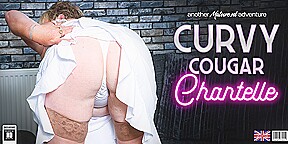 Masturbating British Curvy Cougar Chantelle With Her Big Ass Loves To Get Wet