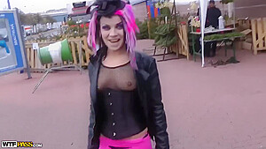 Pink Hair Babe, Sex In The Car