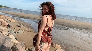 SPY WHEN I NAKED AND HORNY ON THE BEACH