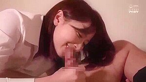 06829,A bitch is fully exposed during sex!