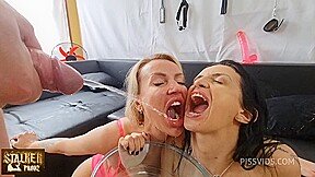[Black Friday!] Elen Million Vs Vitoria Vonteese Pissed In Mouth