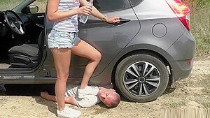 Car crush, shoe licking