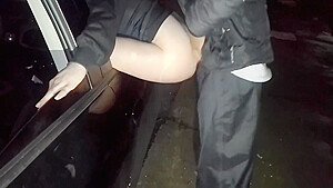 Esposa Bunda De Fora Para Estranhos Meterem Nela Em Publico! 13 Min