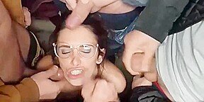 Je suis une vraie salope à foutre