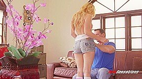 Lucy Tyler – the Cute Little Babysitter #4