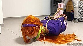 Nilli Willis – Bound Damsel Daphne Blake