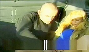 Exhib en bagnole a paris