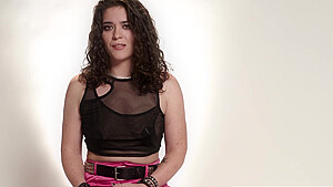 Free Premium Video Up Close – How Women Orgasm With Kinky Babe Solo Female Masturbation! Full Scene With Victoria Voxxx