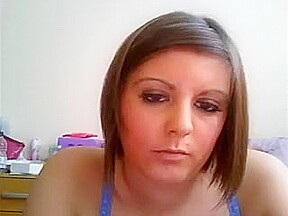 plaisirs solitaire devant la webcam