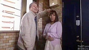 01816,The best play of a rich beauty