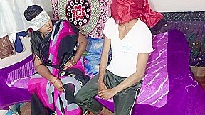 Savitri Bhabhi Pati Ke Kaam Par Jane Ke Baad Bhanje Se Chudi – Xxx Sex