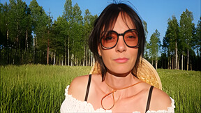 She Sucking The Gardeners Dick