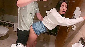 fourre moi comme une salope dans les chiottes