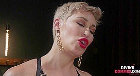 loser dude doggystyled by cougar domina