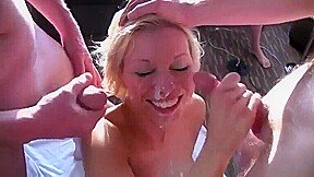 une bonne douche de sperme en bukkake