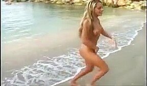 Horny Beach, Exhibitionism porn clip