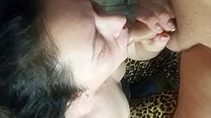 Amateur Housewife Blowjob – Mature Milf Wife Take Cum In Mouth