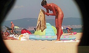 Sexy Nudist Hot Milf NAked At The Beach Video HD SPy